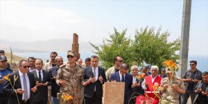 Van'daki uçak kazasında şehit olan 7 emniyet mensubu dualarla anıldı