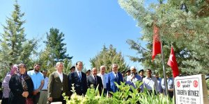 15 Temmuz şehidi kabri başında dualarla anıldı