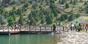 Ergan Dağı, yaz aylarında muhteşem göl manzarasıyla misafirlerini ağırlıyor