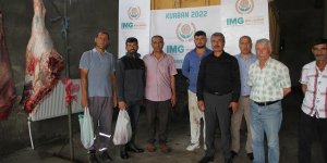 Malazgirt'te ihtiyaç sahiplerine kurban eti dağıtıldı