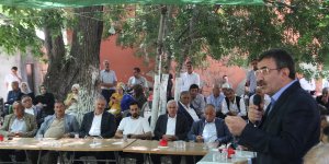 TBMM Plan ve Bütçe Komisyonu Başkanı Yılmaz, Bingöl'de vatandaşlarla bayramlaştı