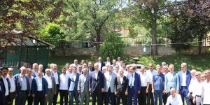 TBMM Plan ve Bütçe Komisyonu Başkanı Yılmaz, Bingöl'de partililerle bayramlaştı: