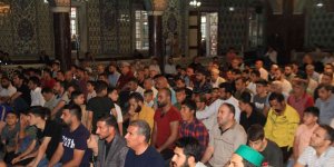 Elazığ'da bayram namazında camiler doldu