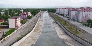 Taşlıçay Deresi çevresinde çalışmalar devam ediyor