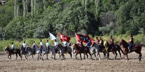 Kemaliye'deki şenlikler cirit ve dağ bisikleti iniş etkinliğiyle devam etti