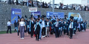 Bitlis'te üniversite öğrencileri için mezuniyet töreni