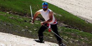 Batıda deniz, Muş'ta kayak keyfi