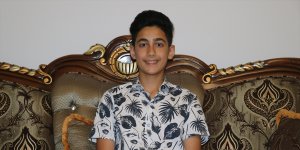 LGS sınavında 500 tam puan alan Ağrılı Ahmet ödüllendirildi