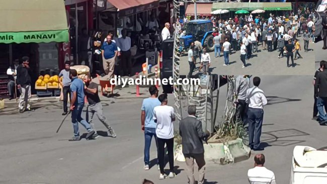 Ağrı Taşlıçay'da Kumluca Köylüleri Çarşı Ortasında Kavga Etti