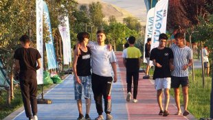 Gençler TÜGVA Doğa Kampı ile tatilin keyfini çıkarıyor