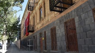 Kars'taki asırlık tarihi yapılar eski dokusuna kavuşturuluyor