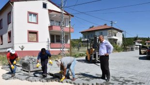 Doğanşehir'de asfalt ve parke çalışması