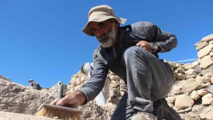 5 bin yıllık Harput Kalesi'nde çalışmalar tüm hızıyla sürüyor