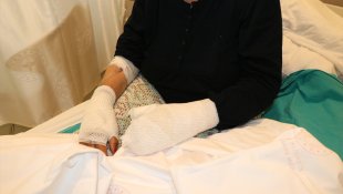 Piknik tüpünün parlaması sonucu yaralanan yaşlı kadının Erzurum'da tedavisi sürüyor