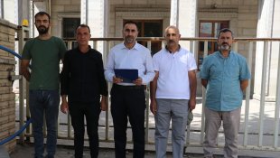 Ağrı da şarkıcı Gülşen'in imam hatiplilerle ilgili sözlerine tepki