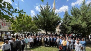 Bahçesaray, tayini çıkan Kaymakam Kundakçı'yı gözyaşlarıyla uğurladı