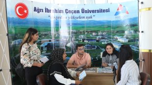 AİÇÜ, Yoğun Bir Kayıt Dönemi Geçiriyor