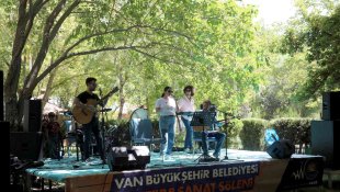 Van Büyükşehir Belediyesi bedensel engellileri ve ailelerini ağırladı