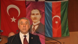 Serdar Ünsal, 'Azerbaycan'ın ikinci Cumhurbaşkanı Elçibeyi rahmetle anıyoruz'