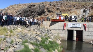 Erzurum'da yapılan Başköy Barajı su tutmaya başladı