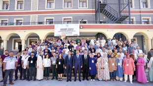Bakan Özer'den 'Akademik Gelişim ve Kariyer Planlama Toplantısı'na sürpriz ziyaret