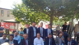 Yeniden Refah Partisi Genel Başkanı Erbakan Bahçesaray'da vatandaşlarla buluştu