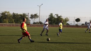 Ahlat'ta '2. Şöhretler Karması Futbol Turnuvası' düzenlendi