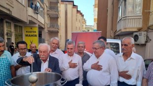 Binlerce vatandaşa aşure ikramı