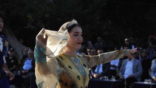 Kars '1. Altın Eller Geleneksel El Sanatları Festivali' başladı