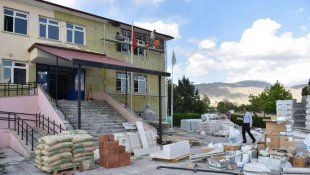 Erzincan'da okullar yeni döneme hazırlanıyor