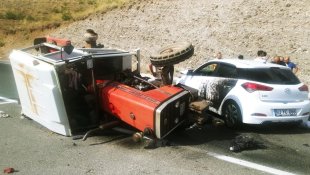 Erzincan'da traktör ile otomobilin çarpıştığı kazada 6 kişi yaralandı