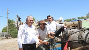 Sosyal medyada gündem olan at arabacısı İHA'ya konuştu: "Aç kalsak bile huzurumuz olsun yeter"