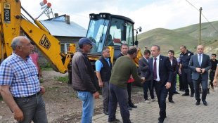 Vali Öner, köy ziyaretlerine devam ediyor