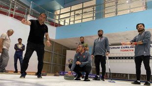 Karan'ın curling keyfi