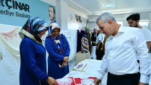 Yeşilyurt'ta hem sergi hem ikram