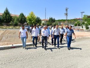 Özal mahallesine halı saha inşa ediliyor