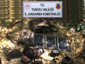 Tunceli'de terör örgütüne ait sığınaklarda çok sayıda malzeme ele geçirildi