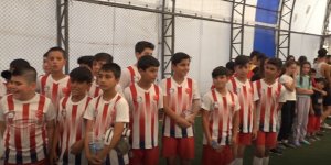 Erciş'te 'Mahalleler Yarışıyor Spor Turnuvası' başladı