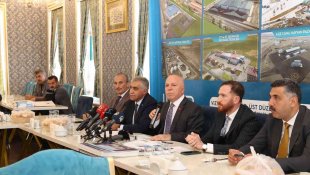 Başkan Sekmen: "Ulaşımda yeni indirim tarifemiz öğrencilerimize, vatandaşlarımıza hayırlı ve uğurlu olsun"