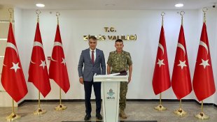 Tümgeneral Atay'dan Bitlis Valisi Çağatay'a ziyaret