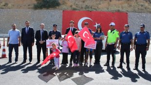 Malatya'da "Yayalara öncelik duruşu, hayata saygı duruşu" etkinliği düzenlendi