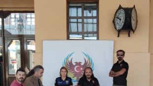 Malatya'da polislerden 'El Ele Güvenli Geleceğe' projesi