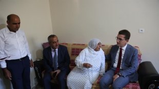 Kaymakam Kaptanoğlu yaşlılarla bir araya geldi