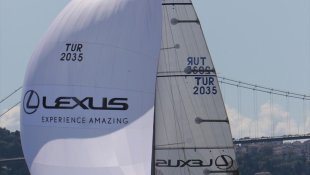 Lexus Sailing Team, ilk yarışıyla İstanbul'da "yelken açtı"