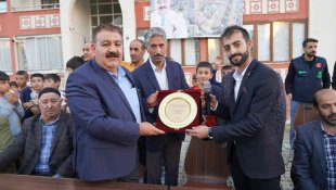 Palandöken sakinlerinden hizmete vefa