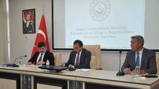 Kars'ta kadına şiddet masaya yatırıldı