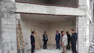 Kaymakam Ataman 'Halk Ekmek Fırını' inşaatında incelemelerde bulundu