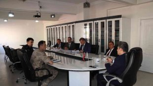 Hizan'da "Çocukların Eğitim Süreçlerinin Güvenliği" toplantısı gerçekleştirildi