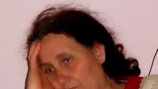 10 yıl önce terör örgütü PKK'nın bombalı saldırısında hayatını kaybeden kadın mezarı başında anıldı