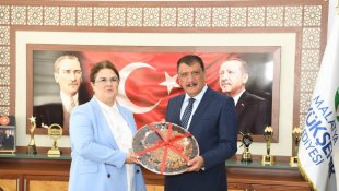 Bakan Yanık'dan Malatya Büyükşehir'e ziyaret